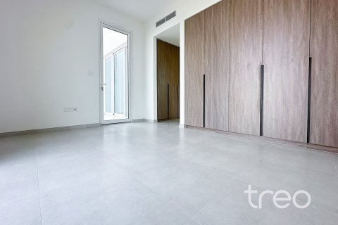 Townhouse in The Valley, Dubai 4 bedrooms, 257.43 sq.m. № 136214 - photo 26