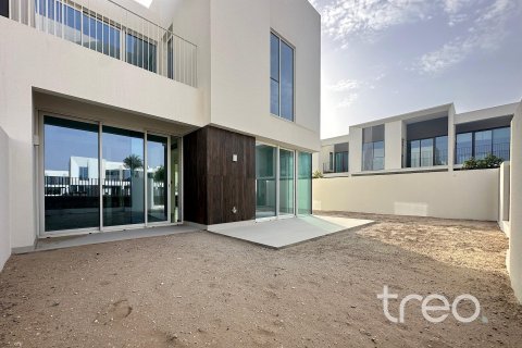 Townhouse in The Valley, Dubai 4 bedrooms, 257.43 sq.m. № 136214 - photo 13