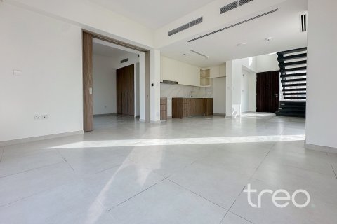 Townhouse in The Valley, Dubai 4 bedrooms, 257.43 sq.m. № 136214 - photo 14
