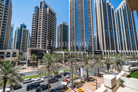 Apartment in Downtown Dubai (Downtown Burj Dubai), Dubai 2 bedrooms, 118.35842200 sq.m. № 12493 - photo 16