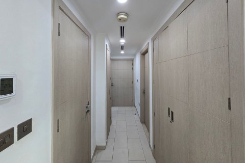 Villa in Jumeirah Park, Dubai 4 bedrooms, 1111.21 sq.m. № 142195 - photo 10