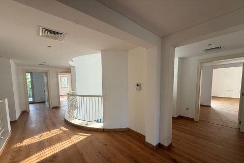 Villa in Dubai Sports City, Dubai 6 bedrooms, 838.91 sq.m. № 142237 - photo 14