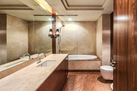 Penthouse in Marina Residences 1, Palm Jumeirah, Dubai 4 bedrooms, 952.65 sq.m. № 142194 - photo 22