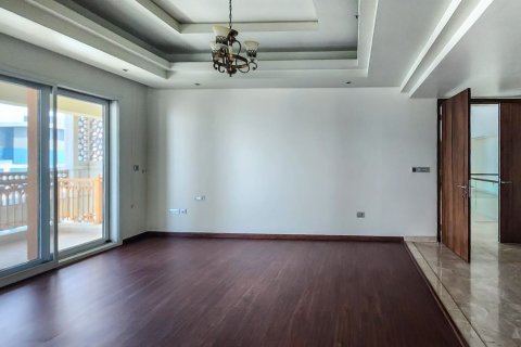 Penthouse in Marina Residences 1, Palm Jumeirah, Dubai 4 bedrooms, 952.65 sq.m. № 142194 - photo 7