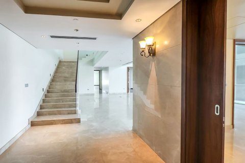 Penthouse in Marina Residences 1, Palm Jumeirah, Dubai 4 bedrooms, 952.65 sq.m. № 142194 - photo 26