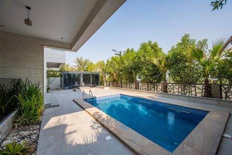 Villa in Al Furjan, Dubai 5 bedrooms, 599.04 sq.m. № 142192 - photo 28