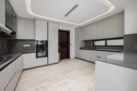 Villa in Al Furjan, Dubai 5 bedrooms, 599.04 sq.m. № 142192 - photo 7