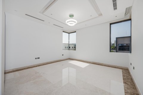 Villa in Al Furjan, Dubai 5 bedrooms, 599.04 sq.m. № 142192 - photo 19