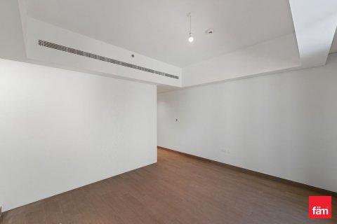 Apartment in Umm Suqeim, Dubai 3 bedrooms, 172.5 sq.m. № 93507 - photo 19