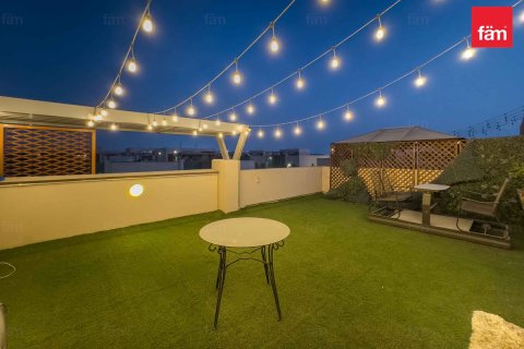 Villa à Meydan, Dubai, 4 chambres, 219.4 m², № 58319 - photo 2