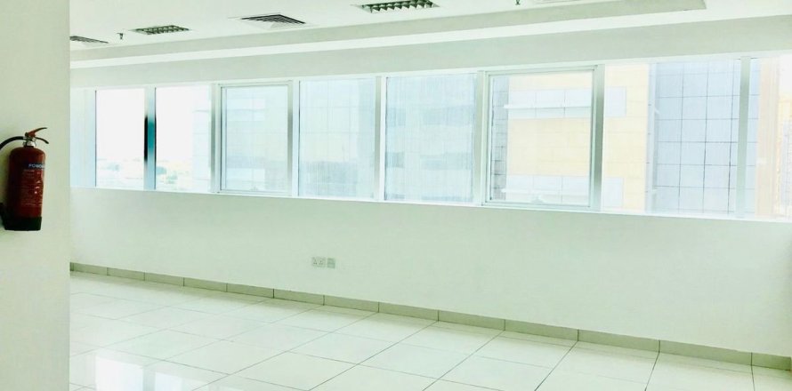 مكتب في البرشاء, دبي 72 م² رقم 69636