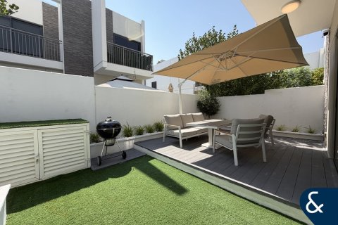 Townhouse in DAMAC Hills (Akoya by DAMAC), Dubai 3 bedrooms, 175 sq.m. № 74763 - photo 2