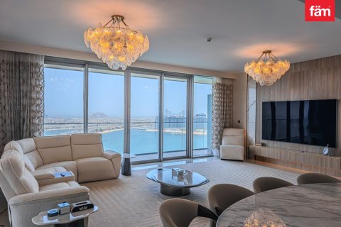 Apartment in Dubai Harbour, Dubai 4 bedrooms, 239.3 sq.m. № 47774 - photo 1