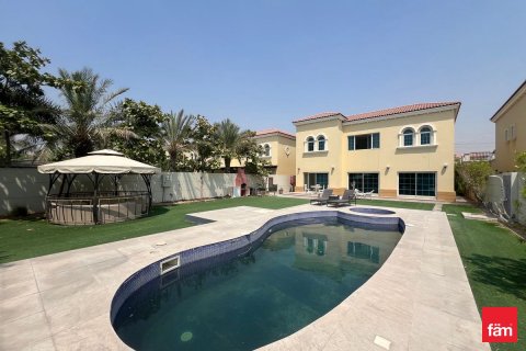 فيلا في دبي 4 غرف نوم, 759.1 م² رقم 41790 - صورة 1