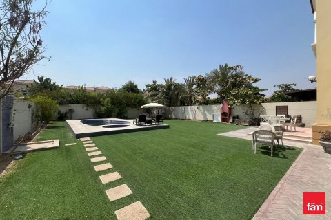 فيلا في دبي 4 غرف نوم, 759.1 م² رقم 41790 - صورة 2
