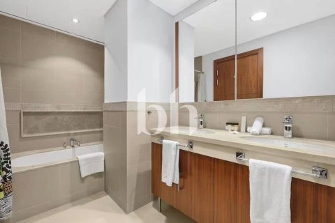 Apartment in Downtown Dubai (Downtown Burj Dubai), Dubai 2 bedrooms, 133 sq.m. № 56431 - photo 18