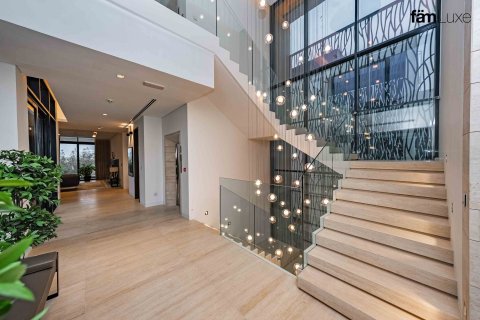 Villa en Dubai, 6 dormitorios, 1117.1 m², № 47690 - foto 29