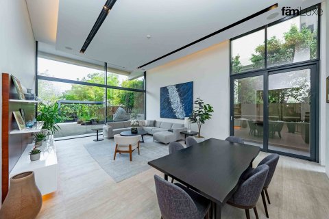 Villa à Dubai, 6 chambres, 1117.1 m², № 47690 - photo 10
