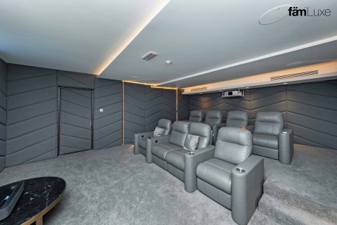 Villa à Dubai, 6 chambres, 1117.1 m², № 47690 - photo 16