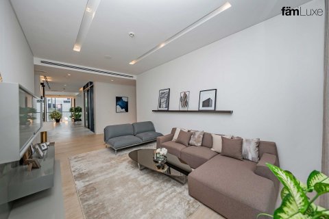 Villa à Dubai, 6 chambres, 1117.1 m², № 47690 - photo 6