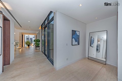 Villa à Dubai, 6 chambres, 1117.1 m², № 47690 - photo 8