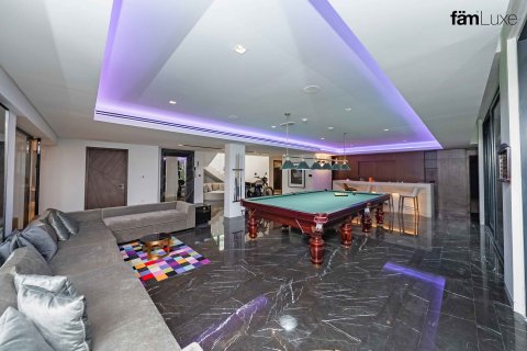 Villa à Dubai, 6 chambres, 1117.1 m², № 47690 - photo 4