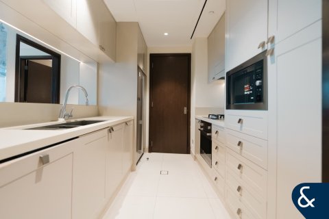 Apartment in Downtown Dubai (Downtown Burj Dubai), Dubai 2 bedrooms, 126 sq.m. № 91423 - photo 8