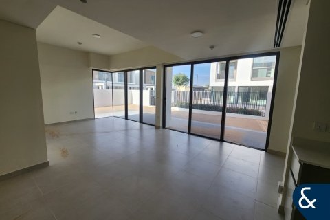 Villa in The Valley, Dubai 4 bedrooms, 218 sq.m. № 91424 - photo 9