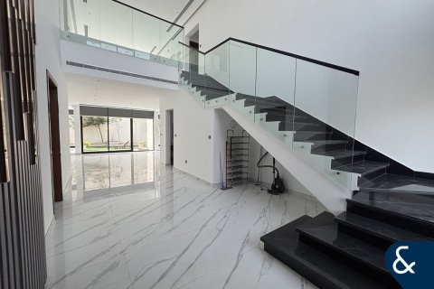 Villa in Al Furjan, Dubai 5 bedrooms, 606 sq.m. № 91426 - photo 9