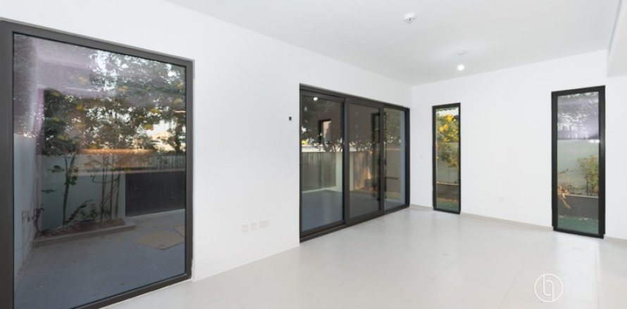 Villa en Tilal Al Ghaf, Dubai, 4 dormitorios, 140 m², № 83986