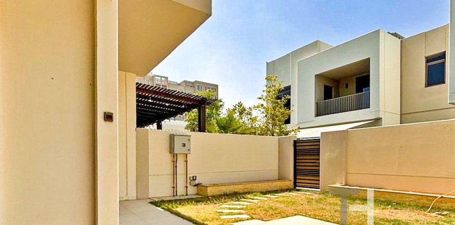 تاون هاوس في Zahra Townhouses, Town Square, دبي 3 غرف نوم, 207 م² رقم 13633