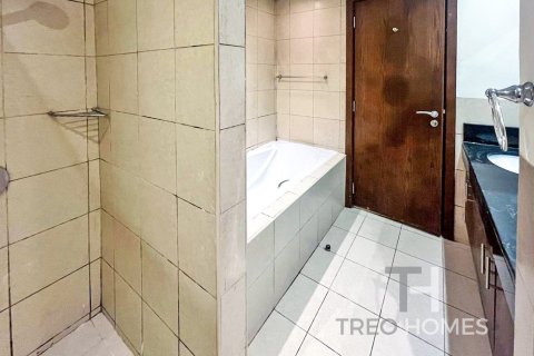 Снять в аренду квартиру в Бурдж-Халифе, Дубай: 2 спальни, 152м², № 13641 - фото 11