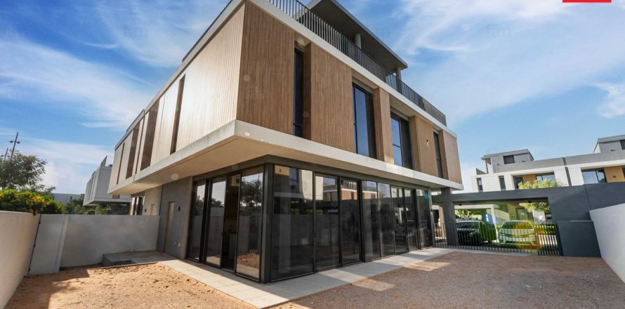 Villa à Dubai, 5 chambres, 330 m², № 76996