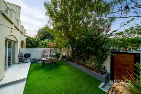 فيلا في البحيرات, دبي 3 غرف نوم, 280 م² رقم 71078 - صورة 18