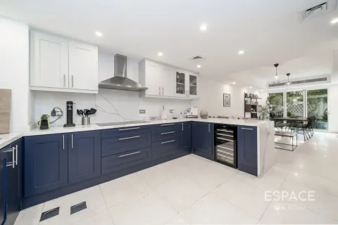 فيلا في البحيرات, دبي 3 غرف نوم, 280 م² رقم 71078 - صورة 6