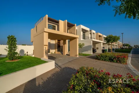 Townhouse in EMAAR South, Dubai South (Dubai World Central), Dubai 4 bedrooms, 223 sq.m. № 71079 - photo 1