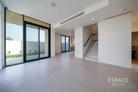 Townhouse in EMAAR South, Dubai South (Dubai World Central), Dubai 4 bedrooms, 223 sq.m. № 71079 - photo 4