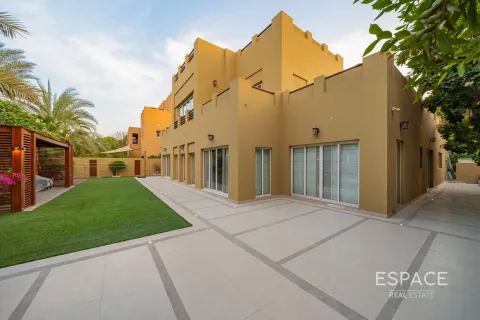 Villa à Arabian Ranches, Dubai, 7 chambres, 590 m², № 71076 - photo 12