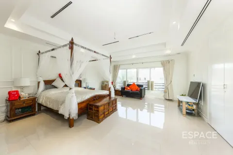 Villa à Arabian Ranches, Dubai, 7 chambres, 590 m², № 71076 - photo 8