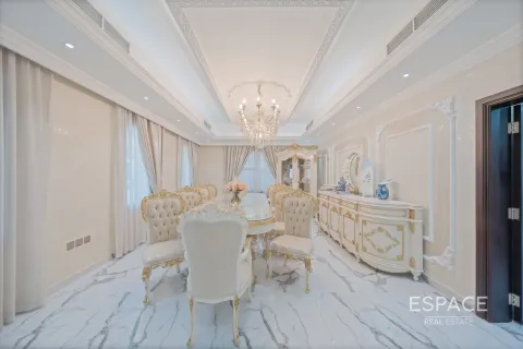 Купить виллу в Dubai Land, Дубай: 5 спален, 674м², № 71081 - фото 5