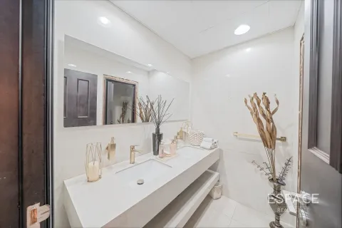 Купить виллу в Dubai Land, Дубай: 5 спален, 674м², № 71081 - фото 13