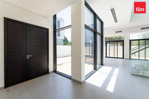 Villa en Al Furjan, Dubai, 4 dormitorios, 515.5 m², № 23746 - foto 2