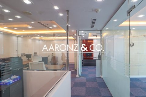 Oficina en Business Bay, Dubai, 124 m², № 84424 - foto 21