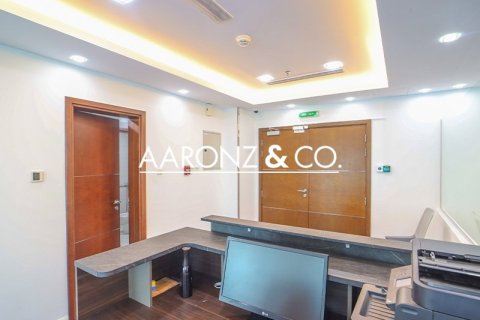 Oficina en Business Bay, Dubai, 124 m², № 84424 - foto 15