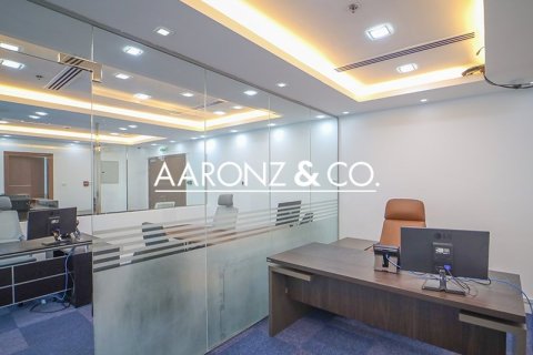 Oficina en Business Bay, Dubai, 124 m², № 84424 - foto 4