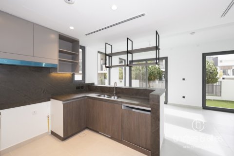 Villa en Tilal Al Ghaf, Dubai, 4 dormitorios, 252 m², № 84437 - foto 7