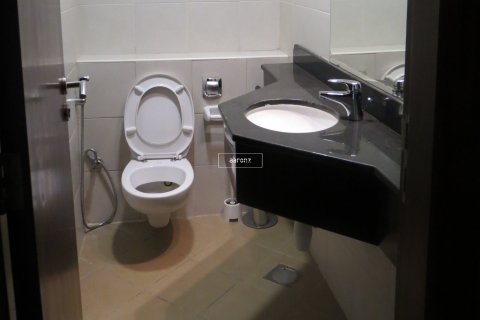 Apartment in Jumeirah Lake Towers, Dubai 2 bedrooms, 123.3 sq.m. № 42618 - photo 17