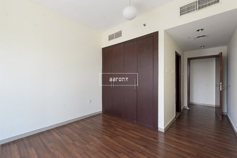 Снять в аренду квартиру в Джумейра Лейк Тауэрс, Дубай: 2 спальни, 123.3м², № 42618 - фото 8