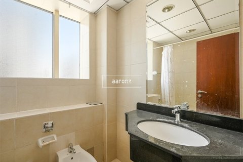 Снять в аренду квартиру в Джумейра Лейк Тауэрс, Дубай: 2 спальни, 123.3м², № 42618 - фото 14