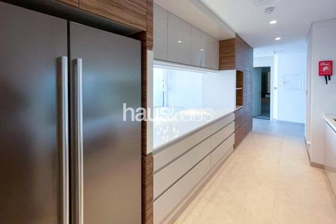 Apartment in Jumeirah Lake Towers, Dubai 3 bedrooms, 204 sq.m. № 43804 - photo 12